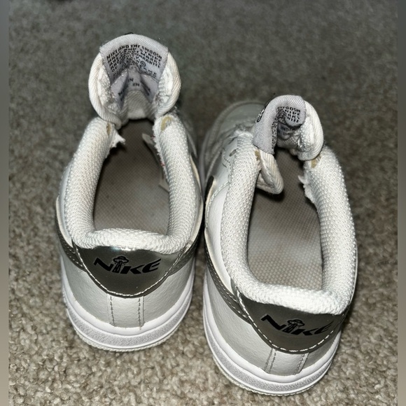 Air Force 1 Low SE White & Silver - Picture 3 of 6